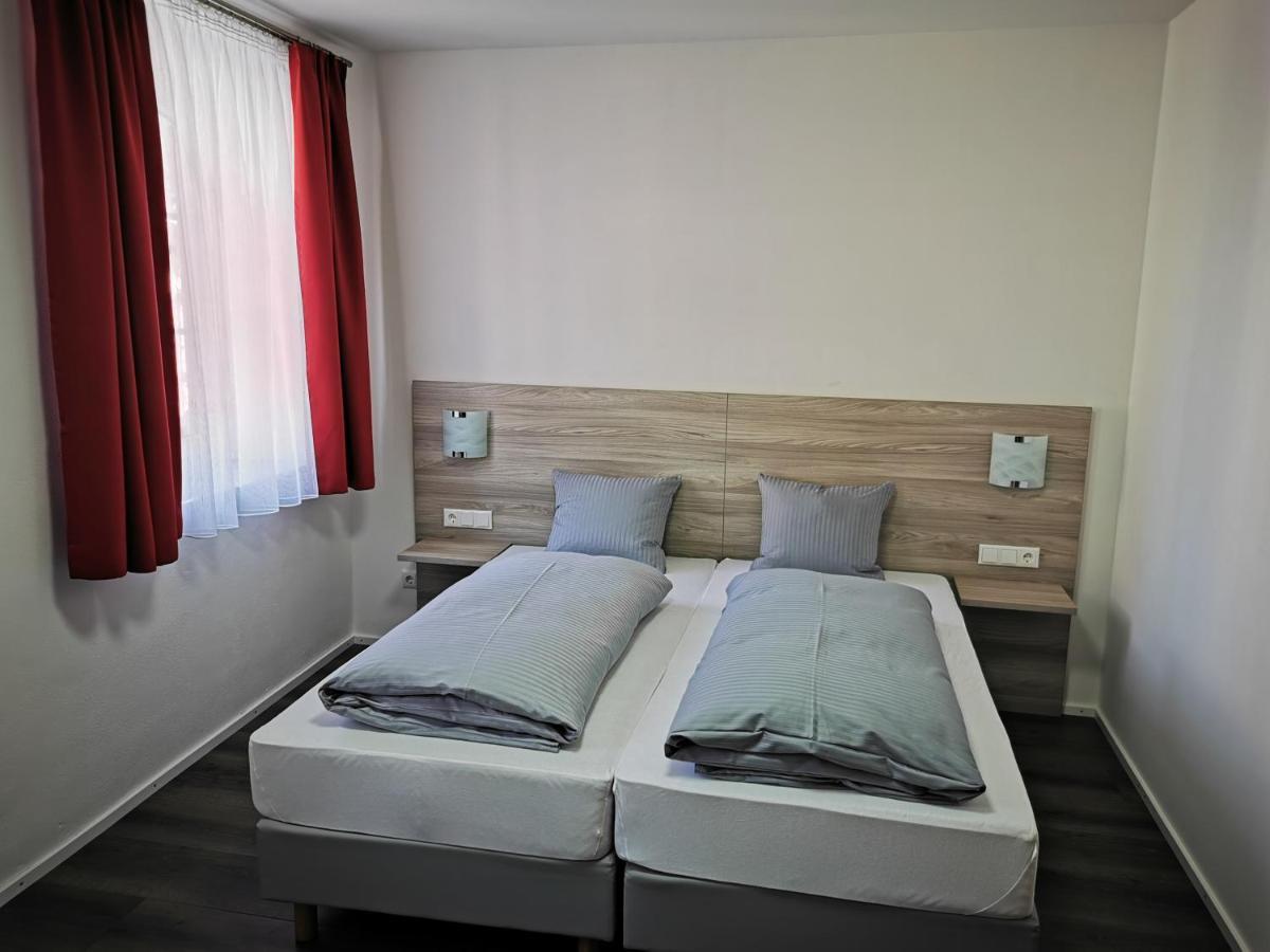 Pension Unterm Schlossturm Haag in Oberbayern Екстериор снимка